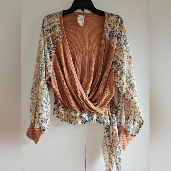 Blu Pepper Tops - Blu-Pepper Blouse Floral and Cinnamon Thermal Boho Long Sleeves Wrap Top Size M